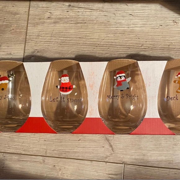 Sleigh Hill Trading Company Set Of 4 Christmas Stemless Wine Glasses Brand New - Picture 1 of 7